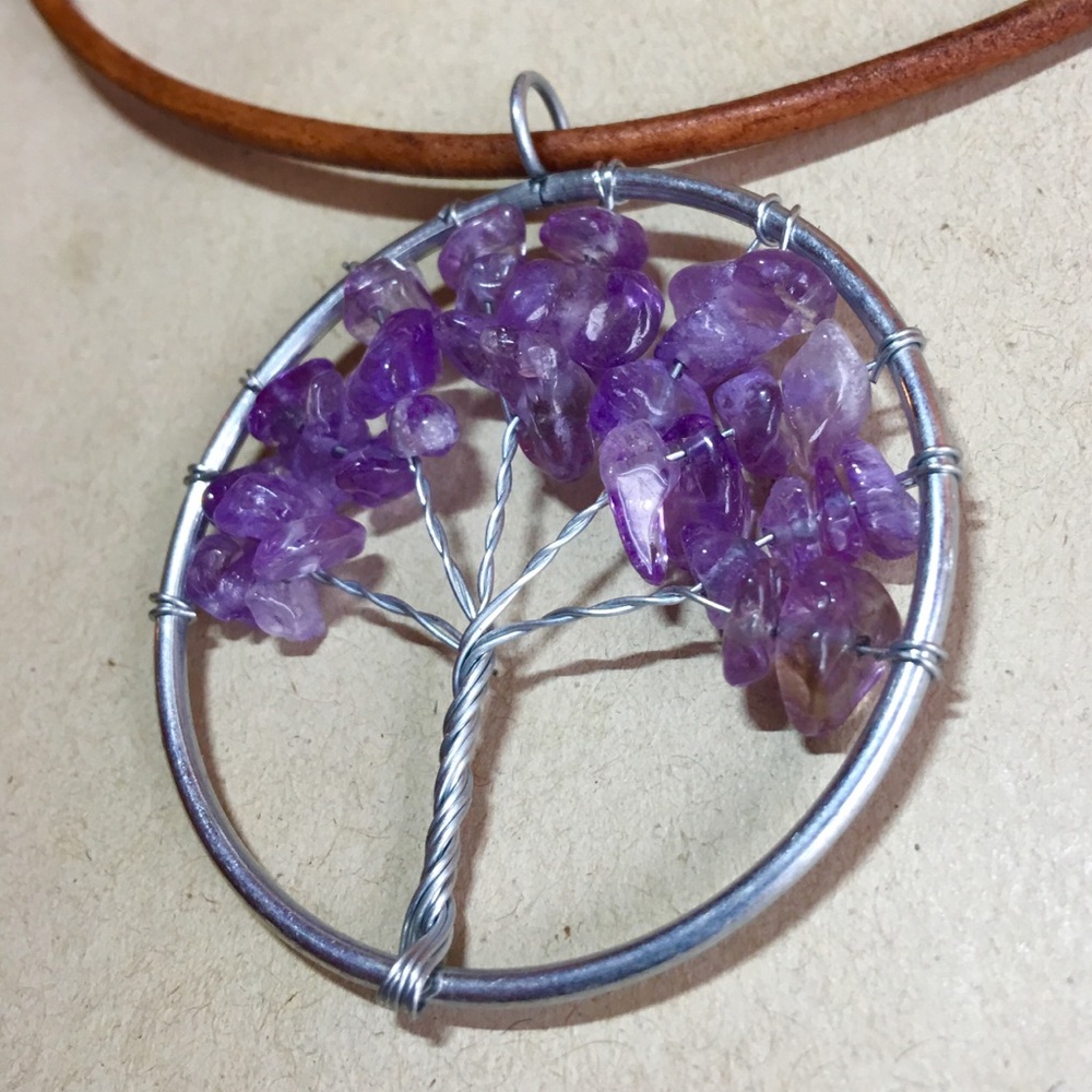 💜💜16” Amethyst Leather Choker Necklace